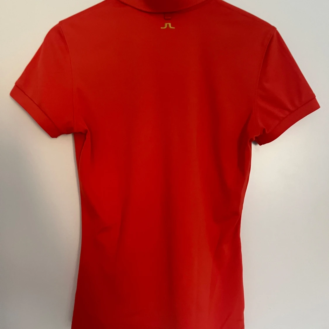 Röd pikétröja från J.Lindeberg - 1