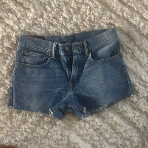 Levis shorts - Supercoola levi’s shorts. Sitter som M/S