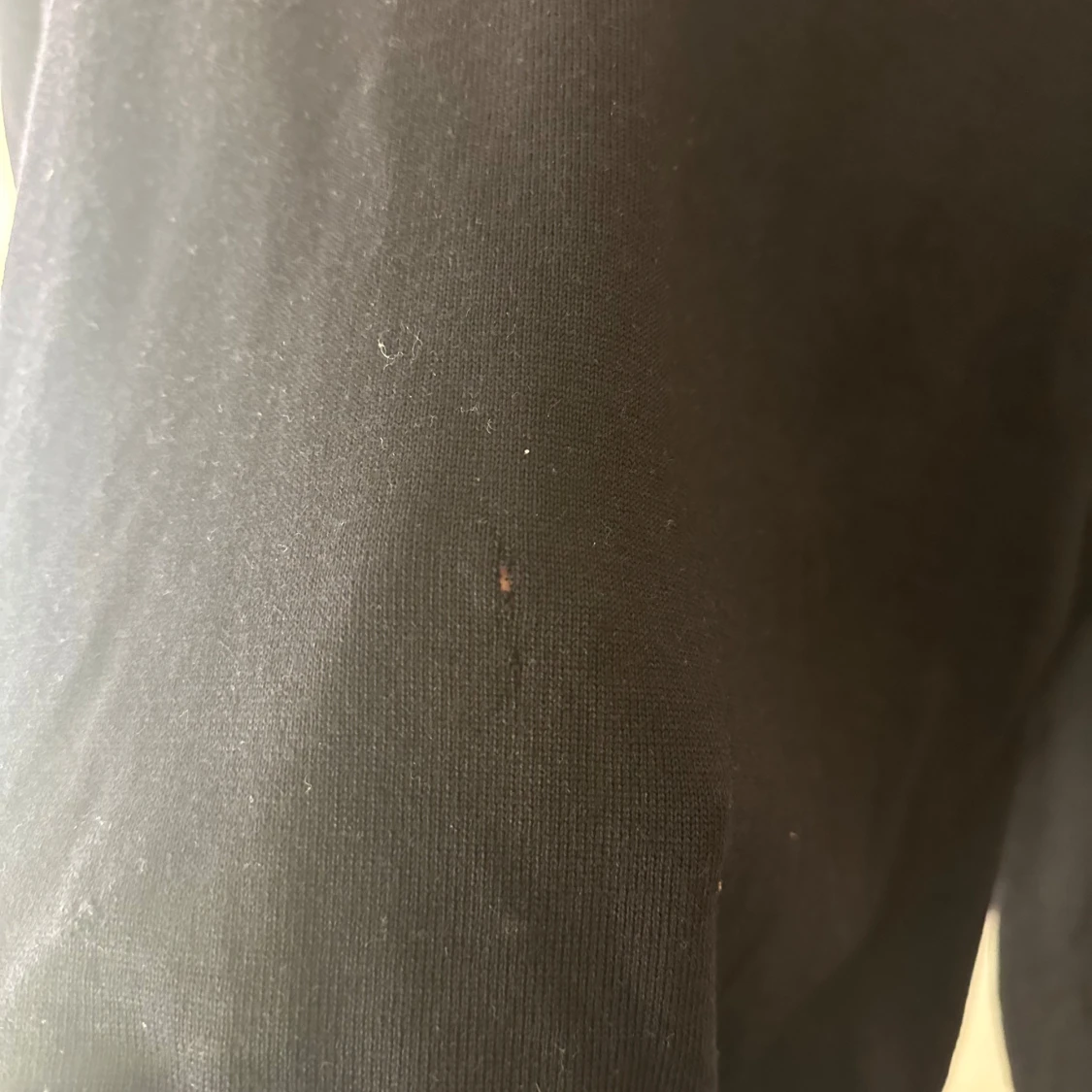 Svart stickad tröja från Hugo Boss - 2