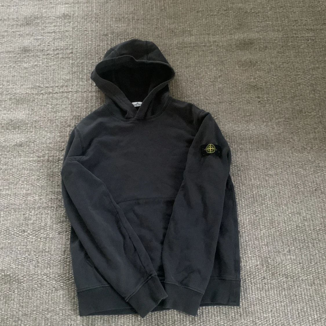 Svart hoodie från Stone Island Junior 170