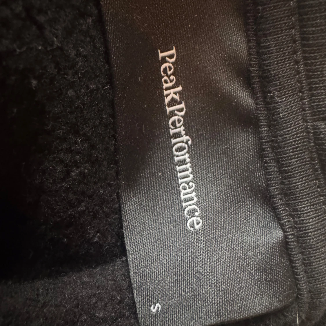 Svart hoodie Peak Performance S - 2