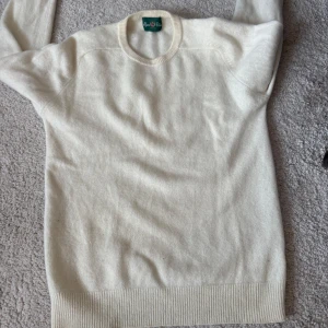 alan paine merinoull tröja - skick 8/10| storlek uk 42 passar xs| pm för mer info