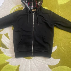 Burberry Hoodie - Riktigt fet och unik 