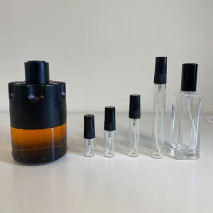 Azzaro the most wanted parfum - En riktigt bra parfym från Azzoro som passar till de flesta tillfällen 😁1ml: 23kr 2ml: 39kr 3ml: 55kr 5ml: 75kr 10ml: 135kr 30ml: 399kr
