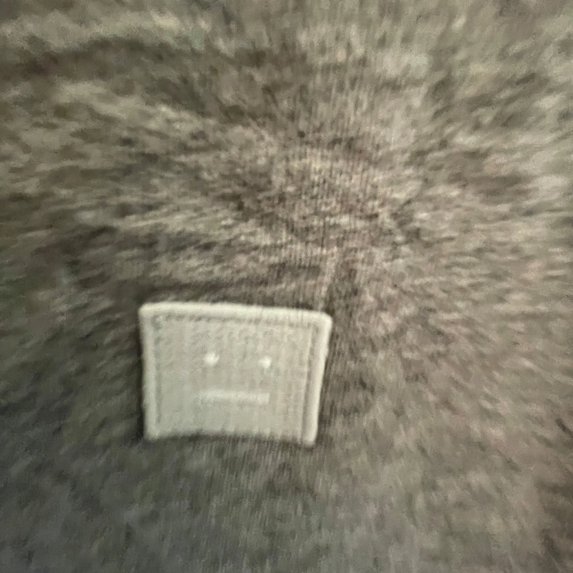 Grå t-shirt från Acne Studios - 3