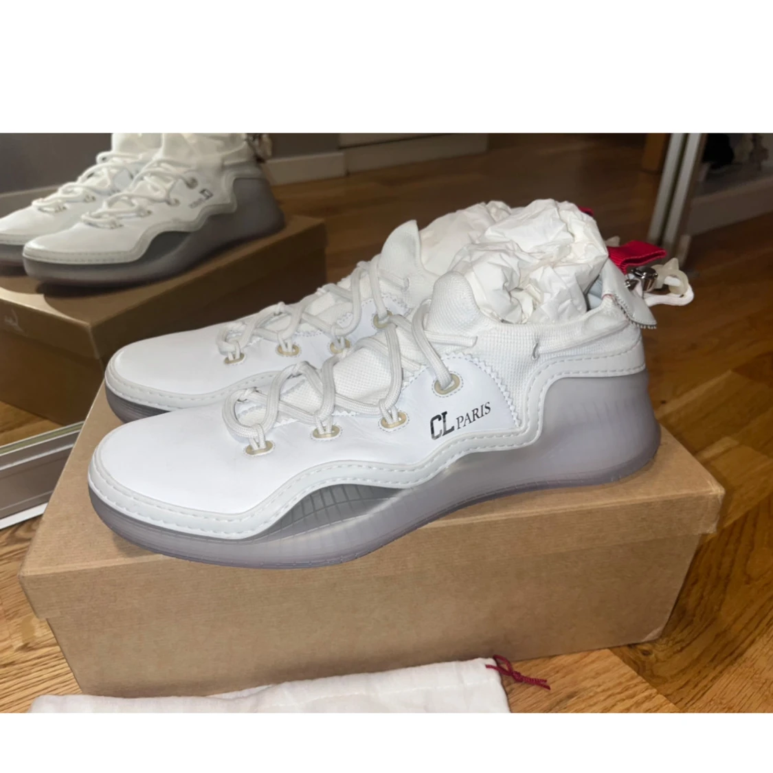 Louboutin Arpoador Flat - 1