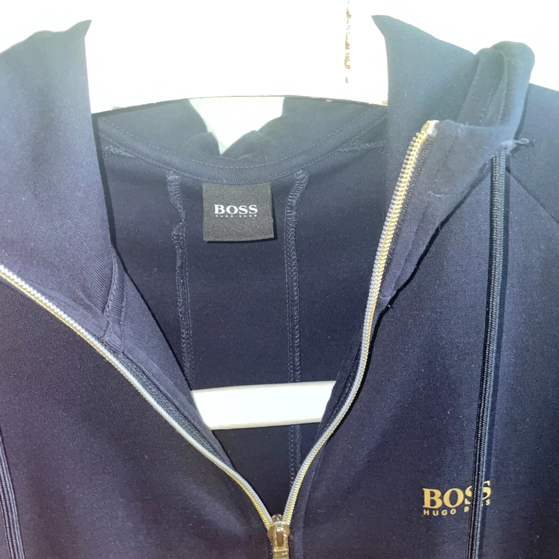 Mörkblå hoodie från Hugo Boss - 3