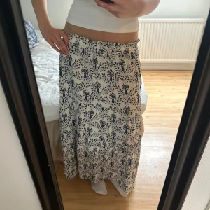 Maxikjol - Supersöt maxikjol perfekt för sommaren🩷