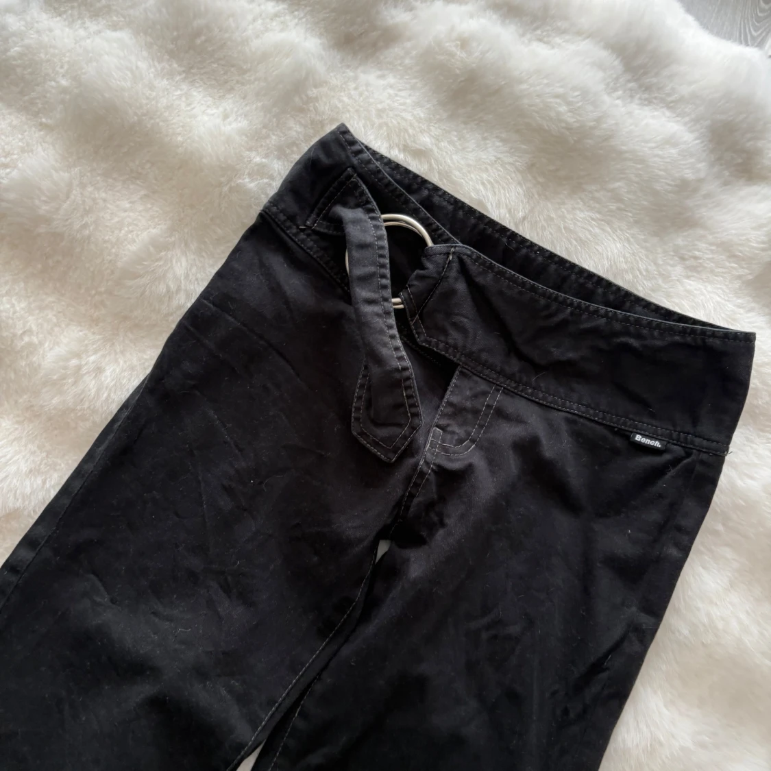 Svarta bootcut-byxor från Bench