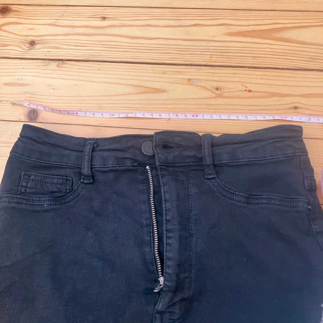 Svart jeanskjol  - 3