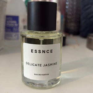 Essnce Delicate Jasmine Eau de Parfum - Helt oanvänd!