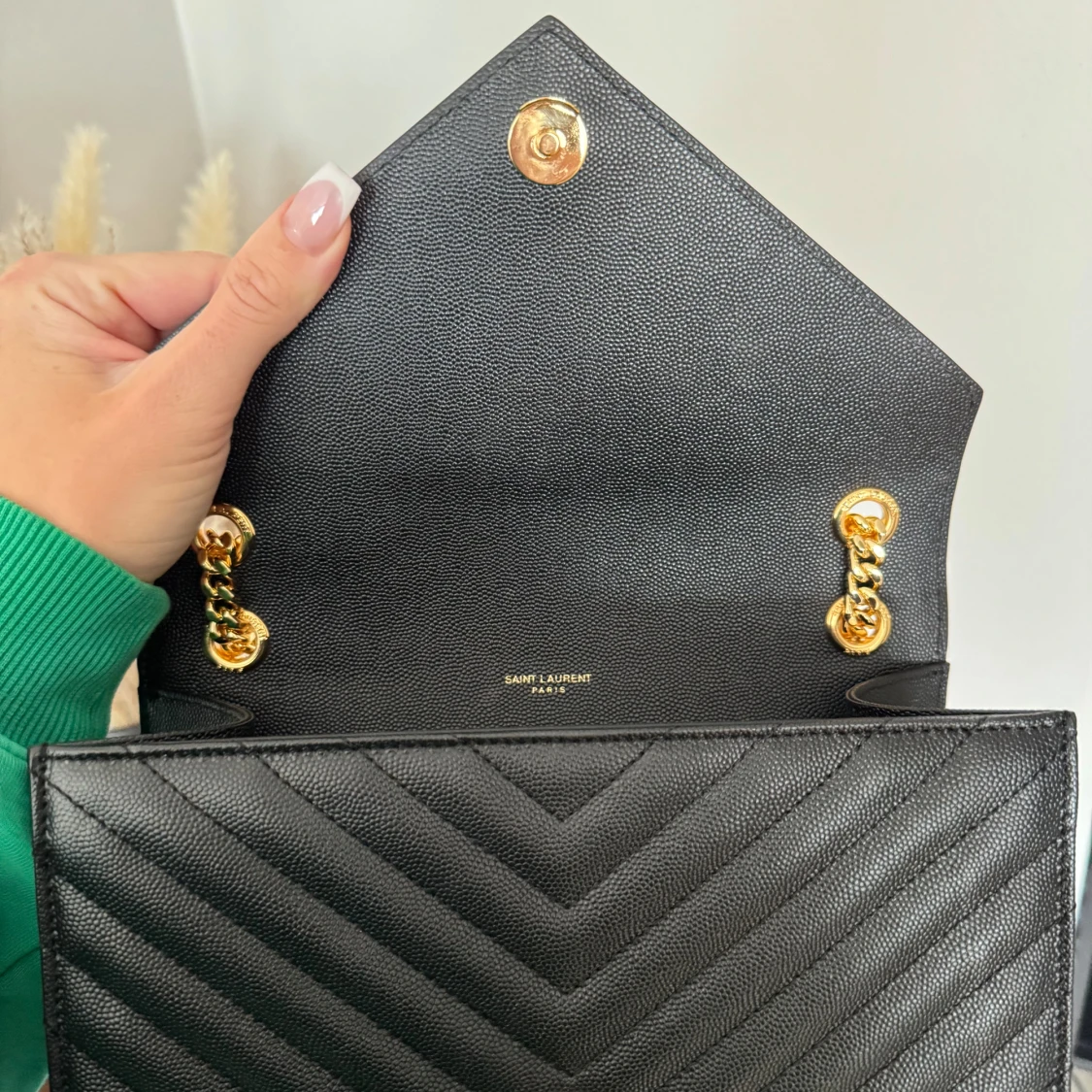 Svart quiltad axelväska Y*L - 3