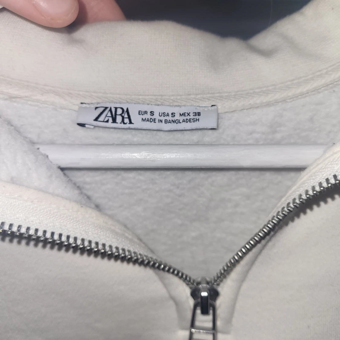Vit quarter zip från Zara - 2