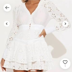 SÖKER!! - Om ni vill sälja hör bara av er. Söker i stolek s eller m 