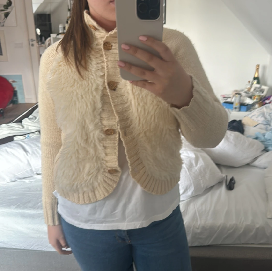 Beige stickad väst från Morgan