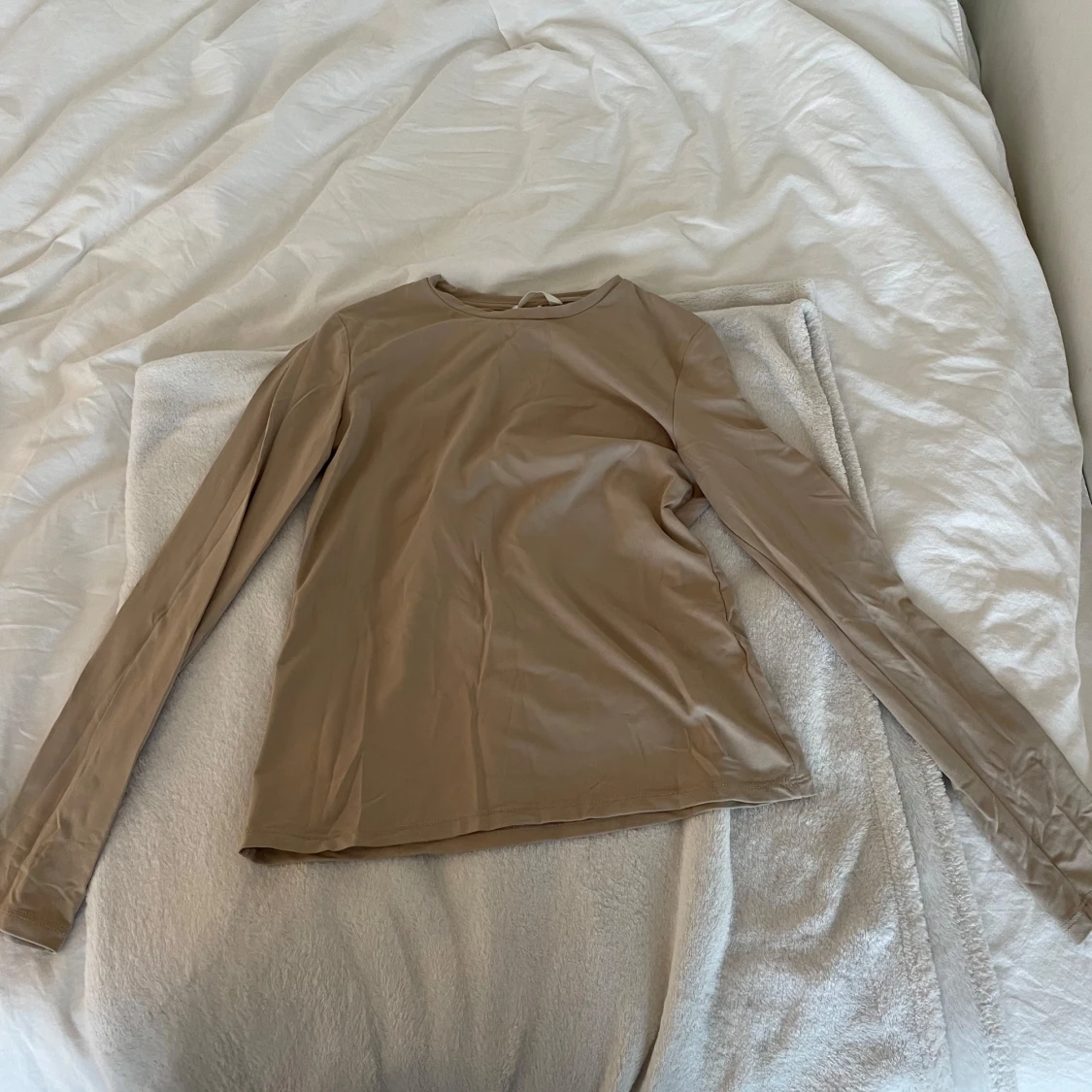 Beige långärmad topp från H&M - 4