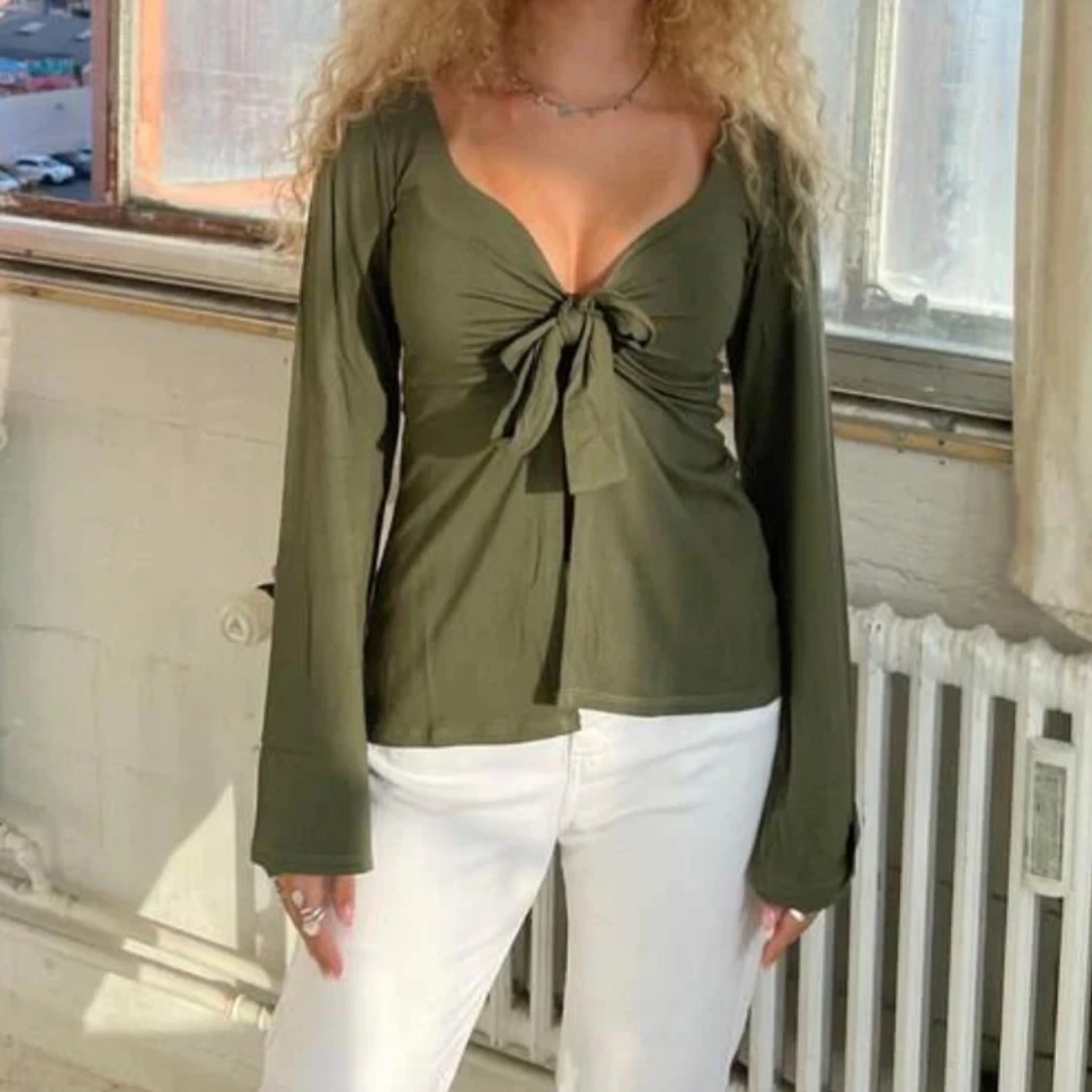 Olivgrön Designbysi Maddy blus  - 1