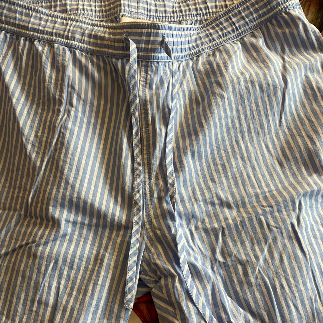 Randiga linnebyxor från Kappahl M - 1