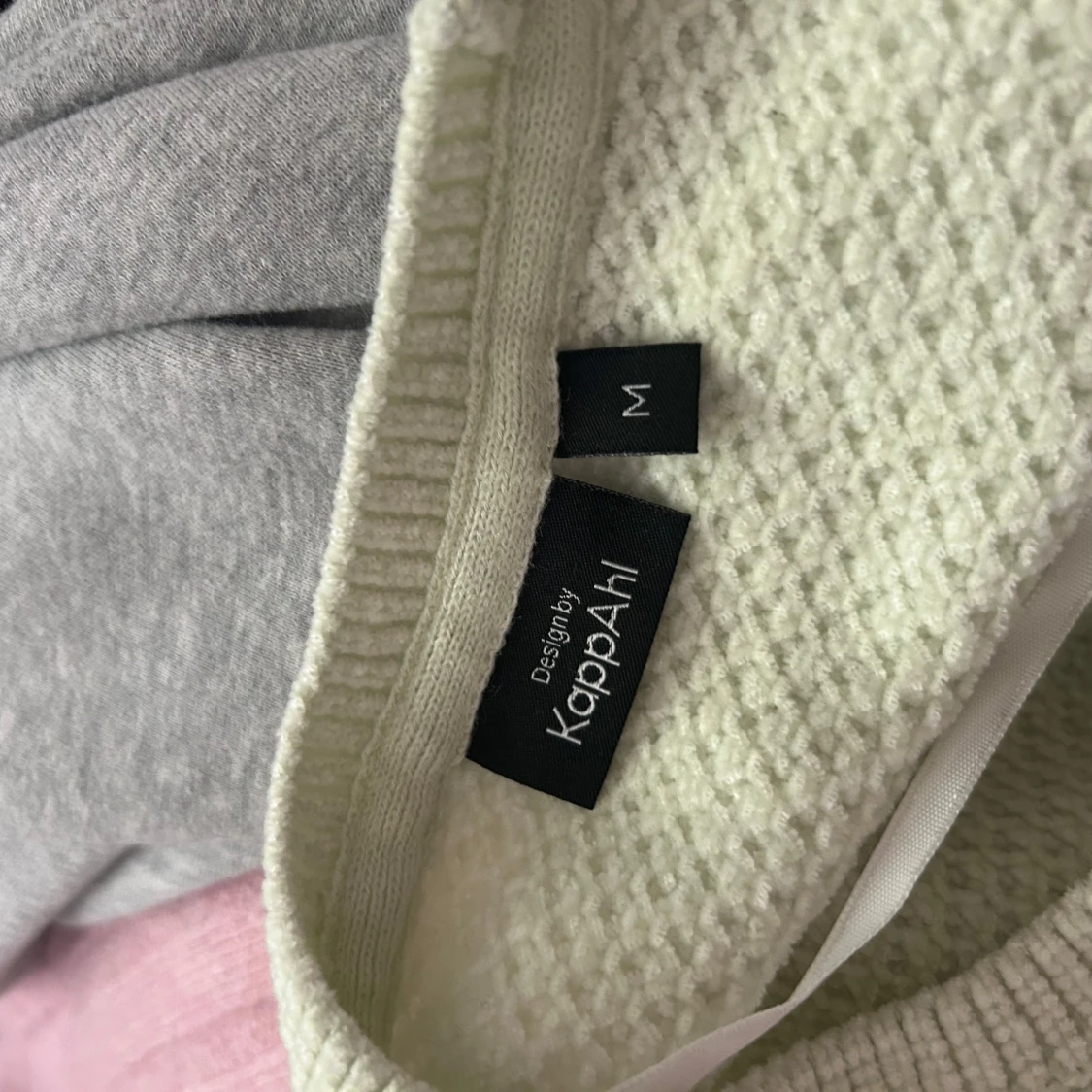 Ljus stickad kortärmad tröja KappAhl - 2