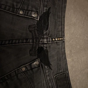 Lowwaist Robin’s Jean jeansshorts - Storlek 30, mått finns på sista bilden💞 Finns inga defekter😇