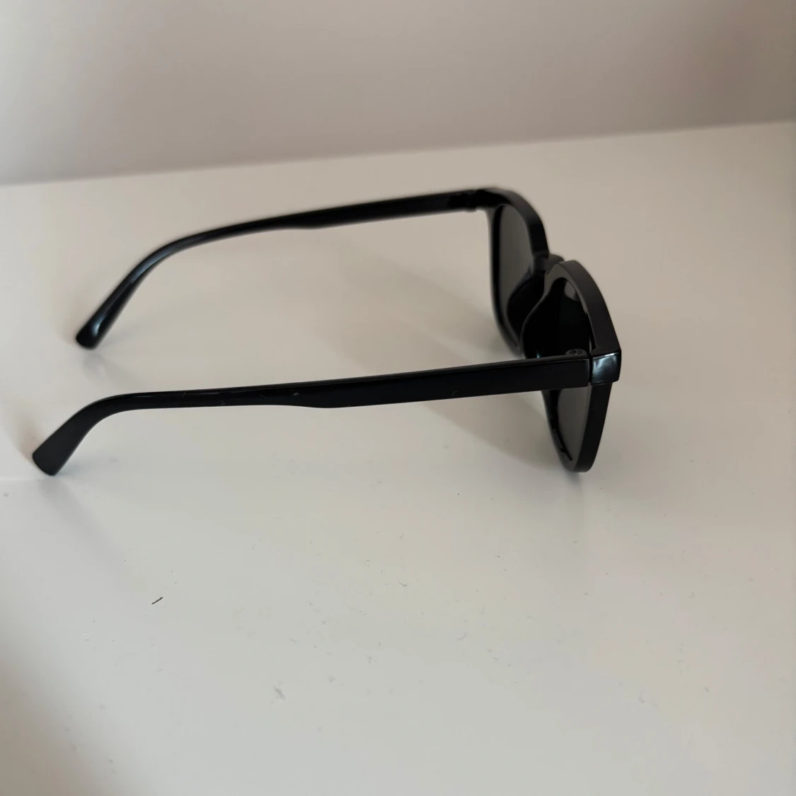 Svarta fyrkantiga solglasögon - 2