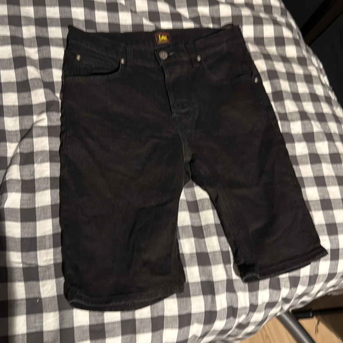 Svarta jeansshorts från Lee