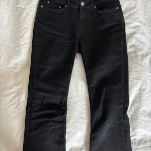 Svarta jeans - Säljer mina svarta jeans från Gina💖Köpte för 500