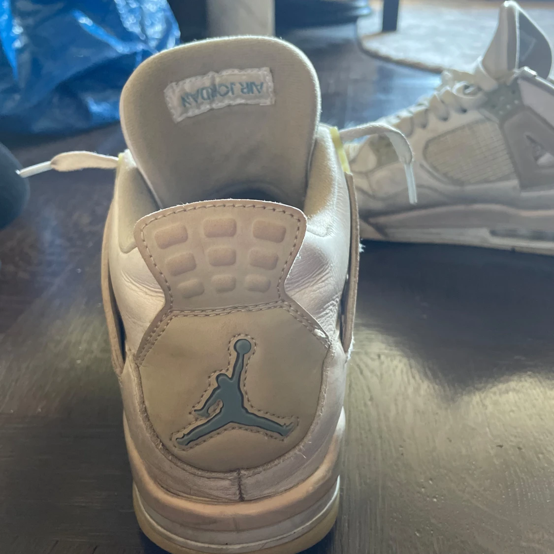 Jordan 4 Sand - 4