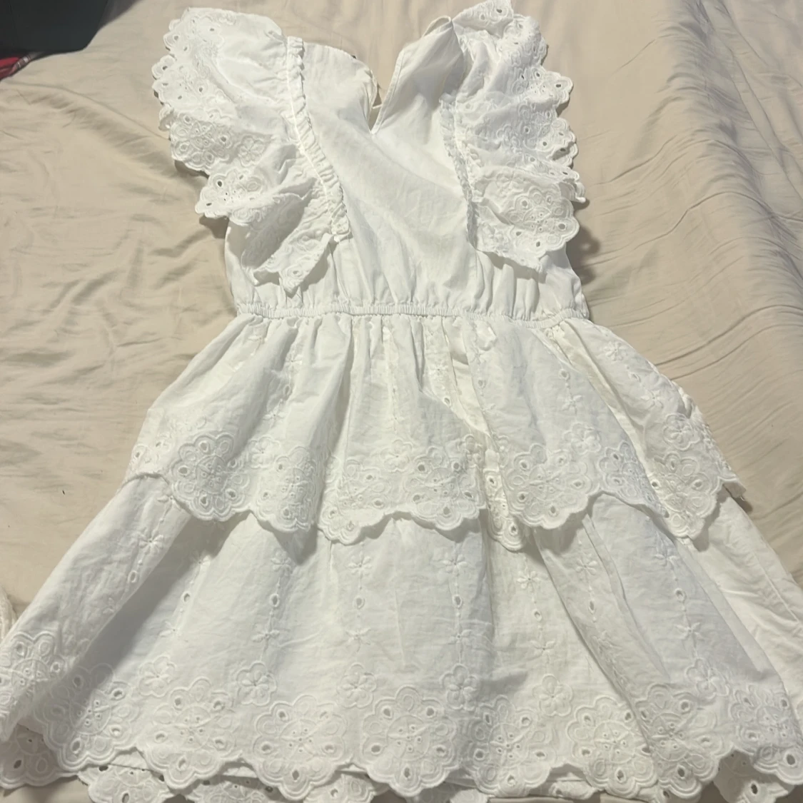 Använd 1 gång! Jätte bra skick och jätte bra för fest och skolavslutningen  - 1