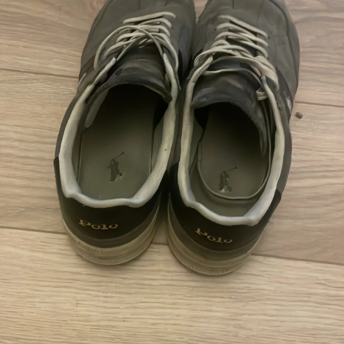 Grå sneakers från Polo Ralph Lauren - 2