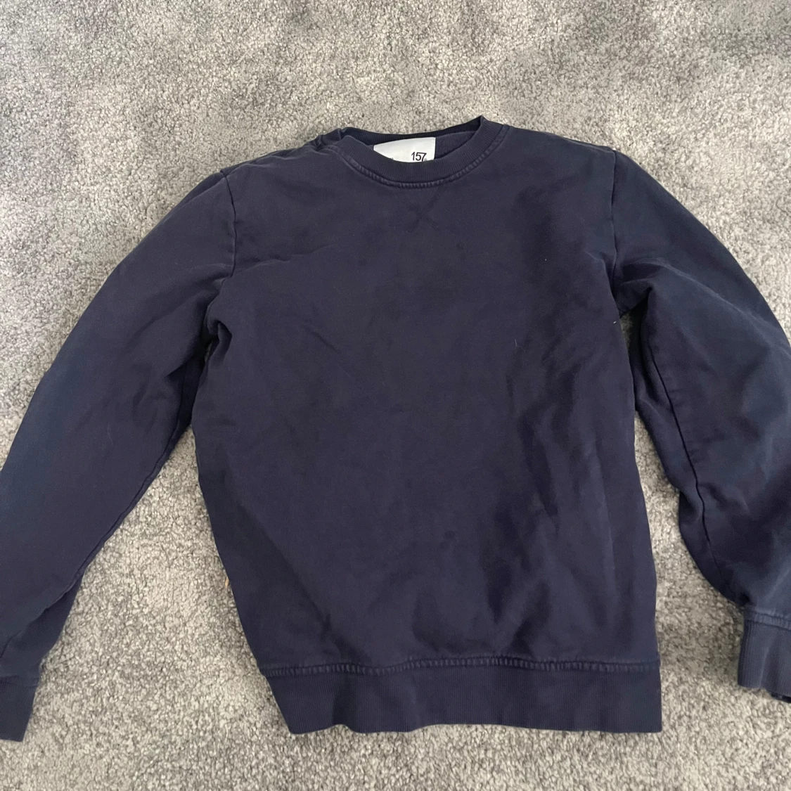 Mörkblå sweatshirt från 157 - 1