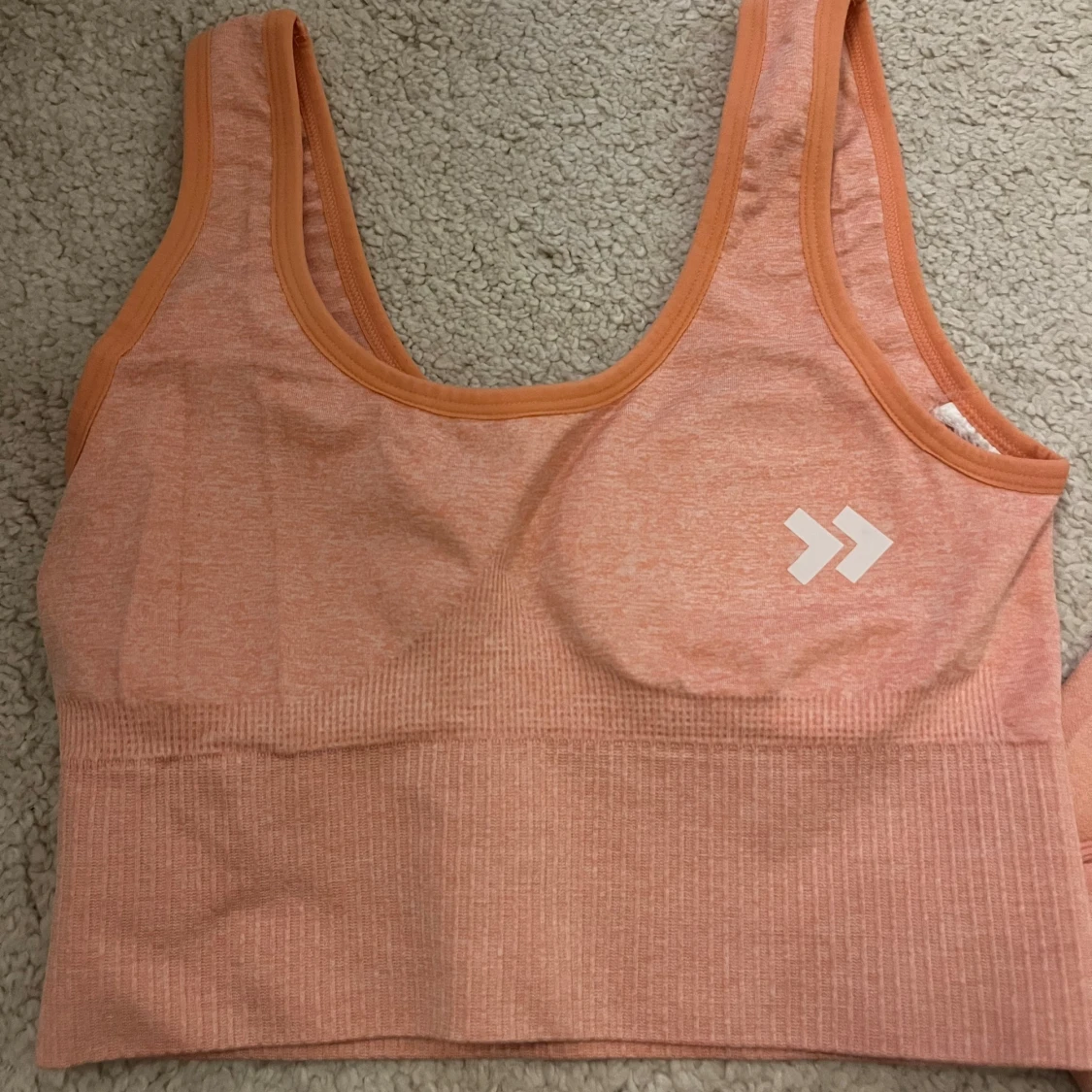 Rosa träningstopp och tights från Lager 157 - 1