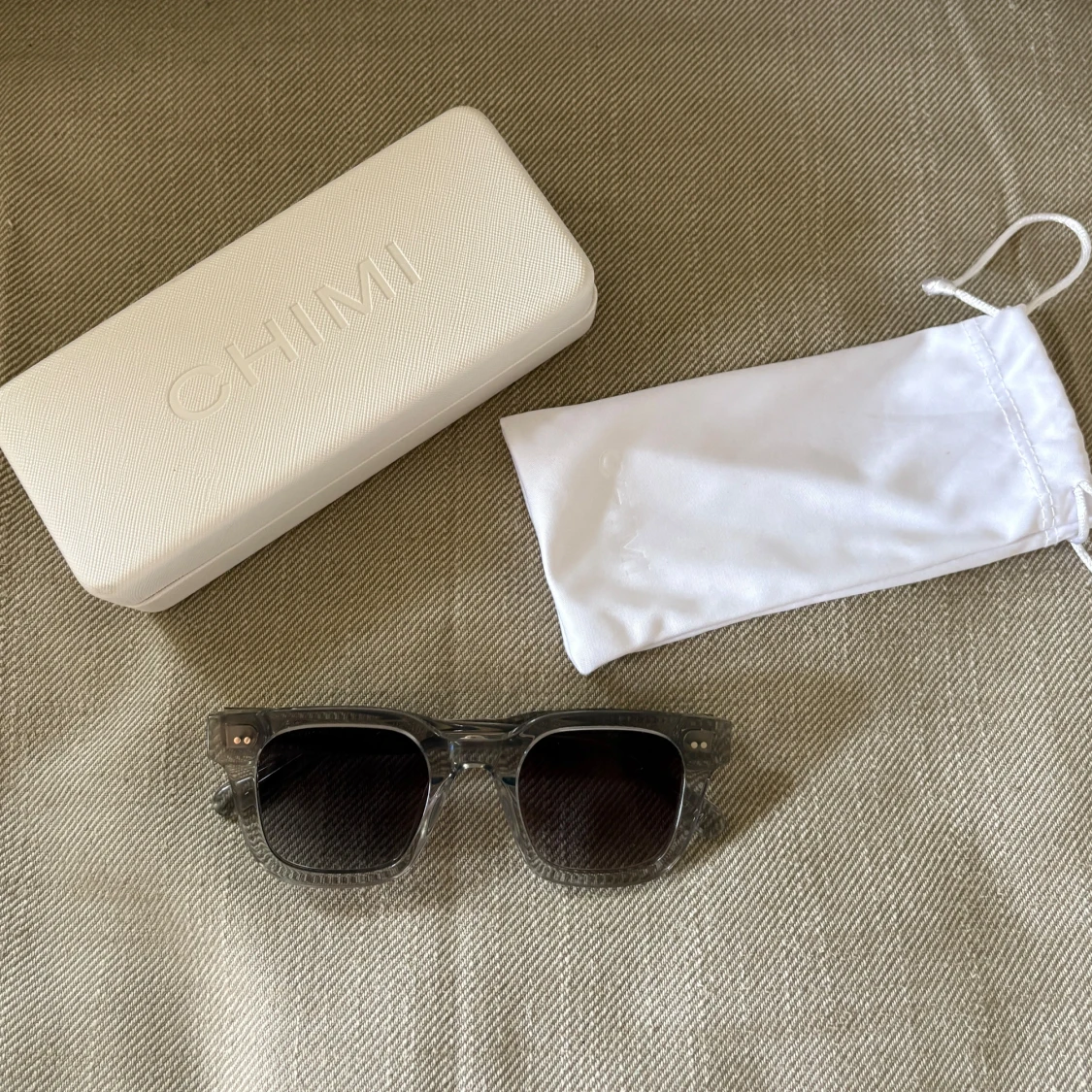 Chimi solglasögon 04 GRAY
