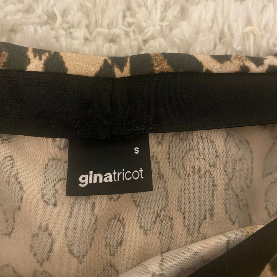 Leopardmönstrad kortkjol Gina Tricot - 1