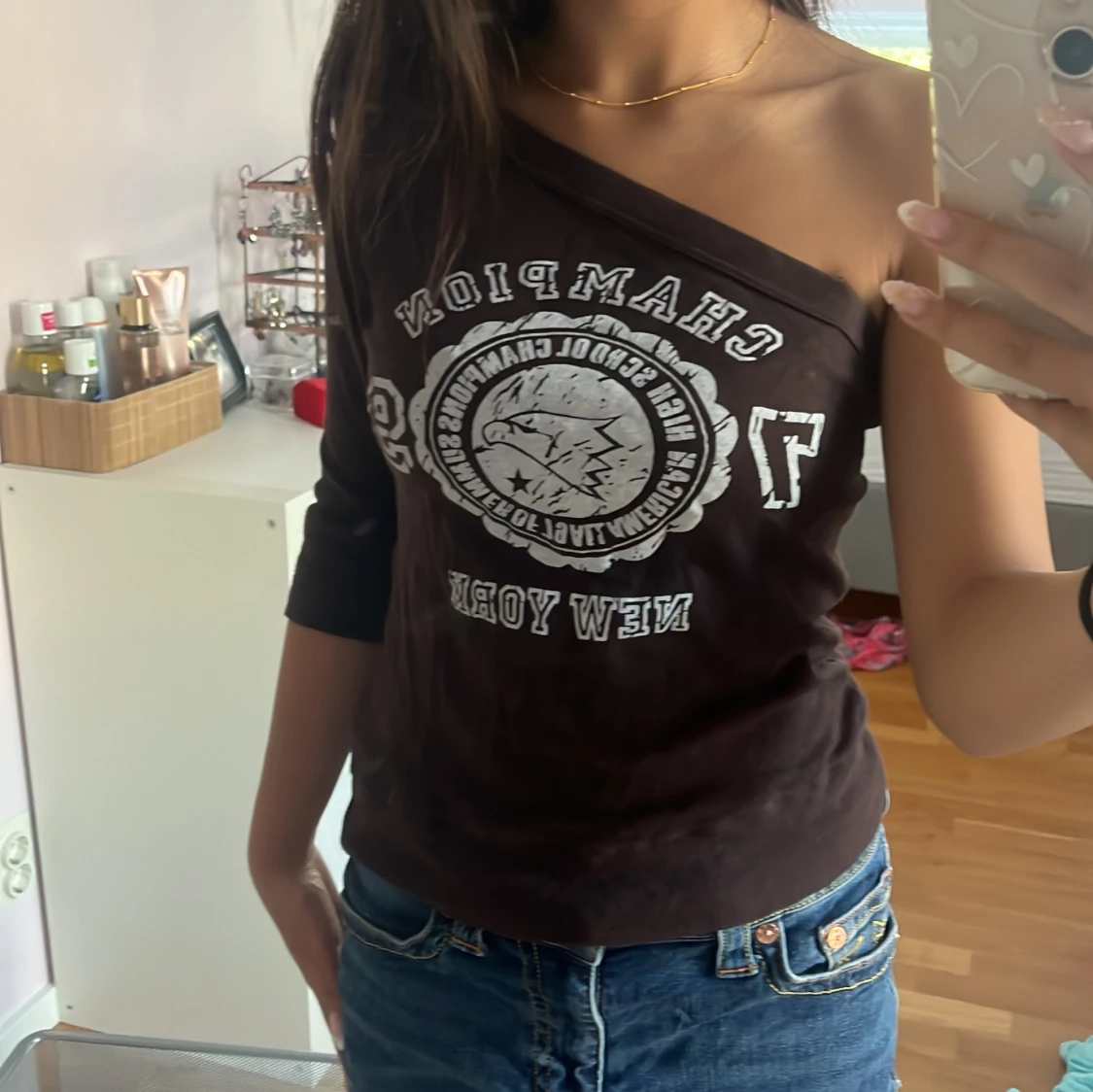 Brun offshoulder tröja från Sparkz