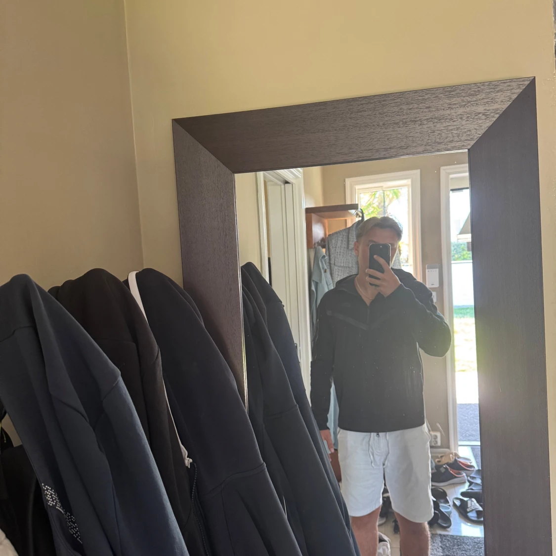 Svart Nike tech hoodie med dragkedja