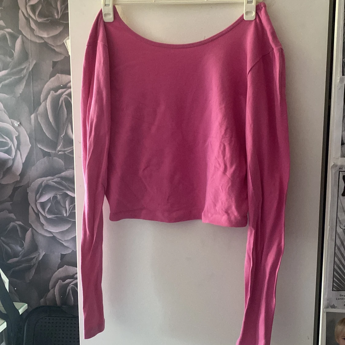 Rosa croppad långärmad topp