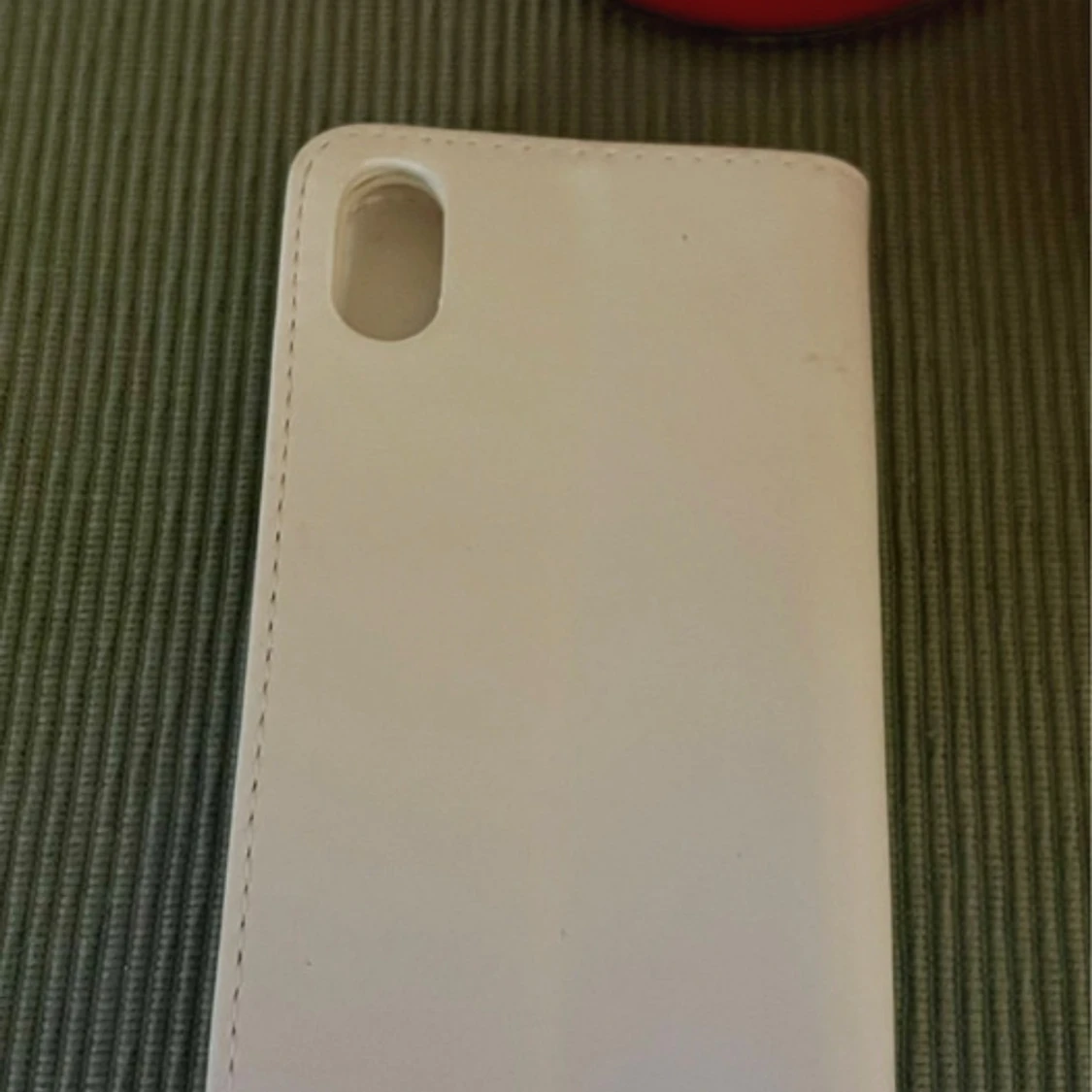 Vit plånboksfodral till mobil