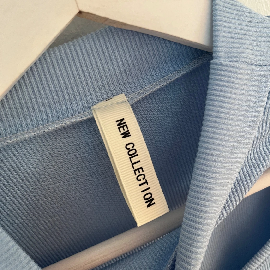 Blå långärmad crop top  - 2