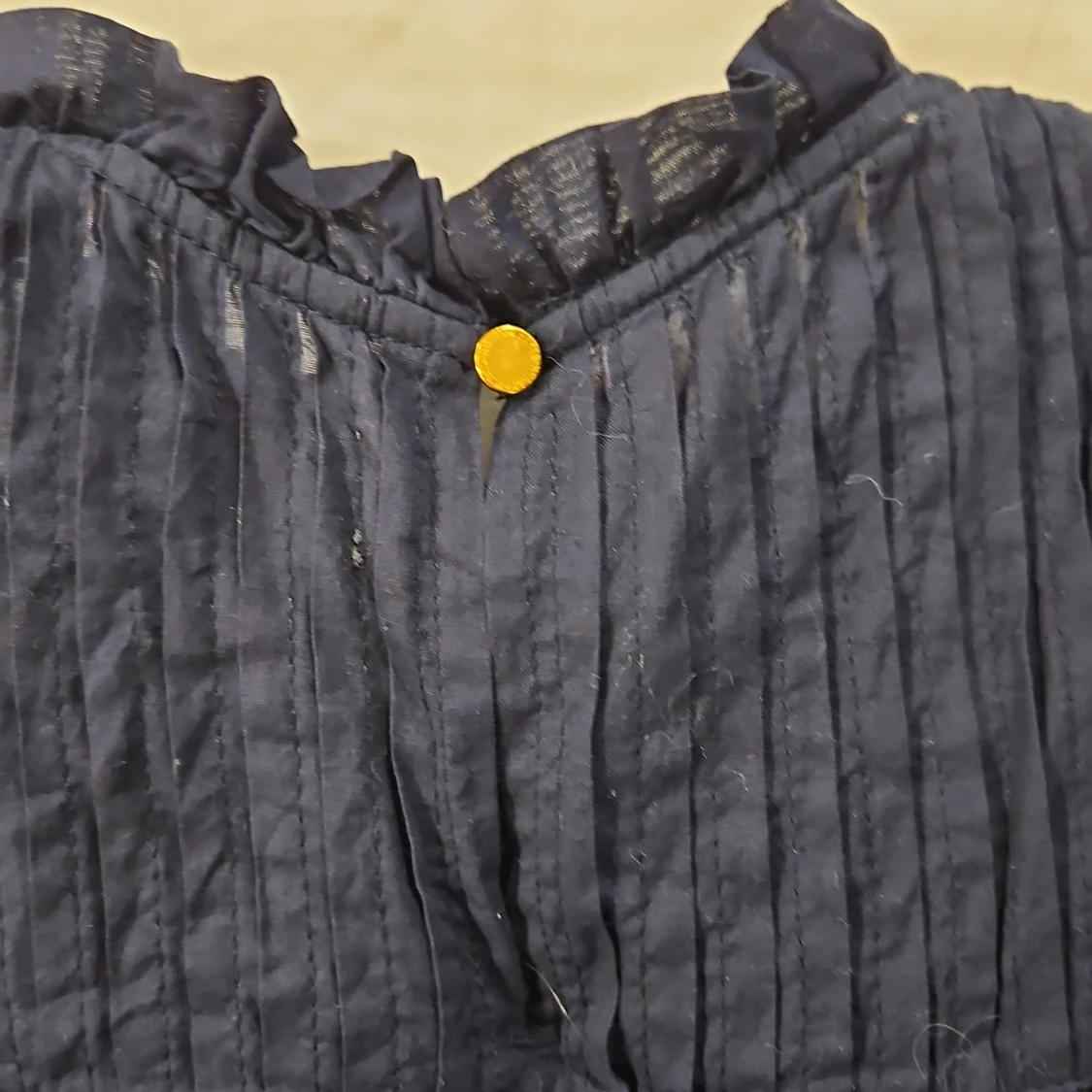 Mörkblå blus med volang från Lindex XS - 2