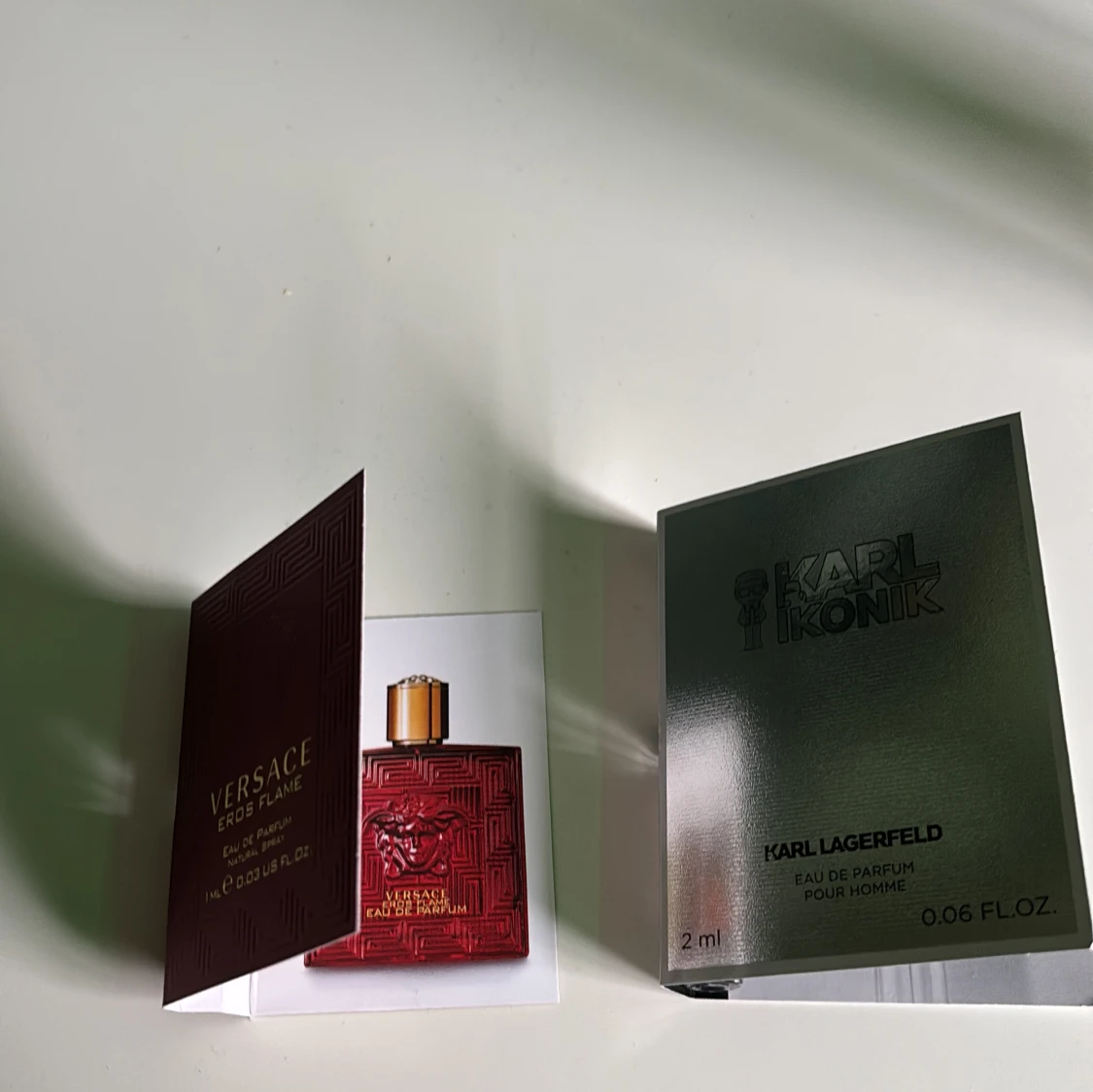 2X bubdel Versace Eros Flame och Karl ikonik plus valfri 2ml sample