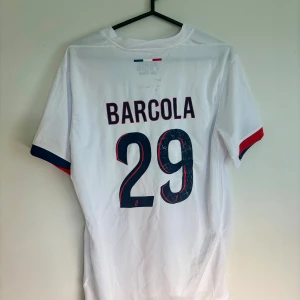Bradley Barcola PSG Tröja - Ny med tags. Skickar samma dag. Perfekt till UCL finalen!