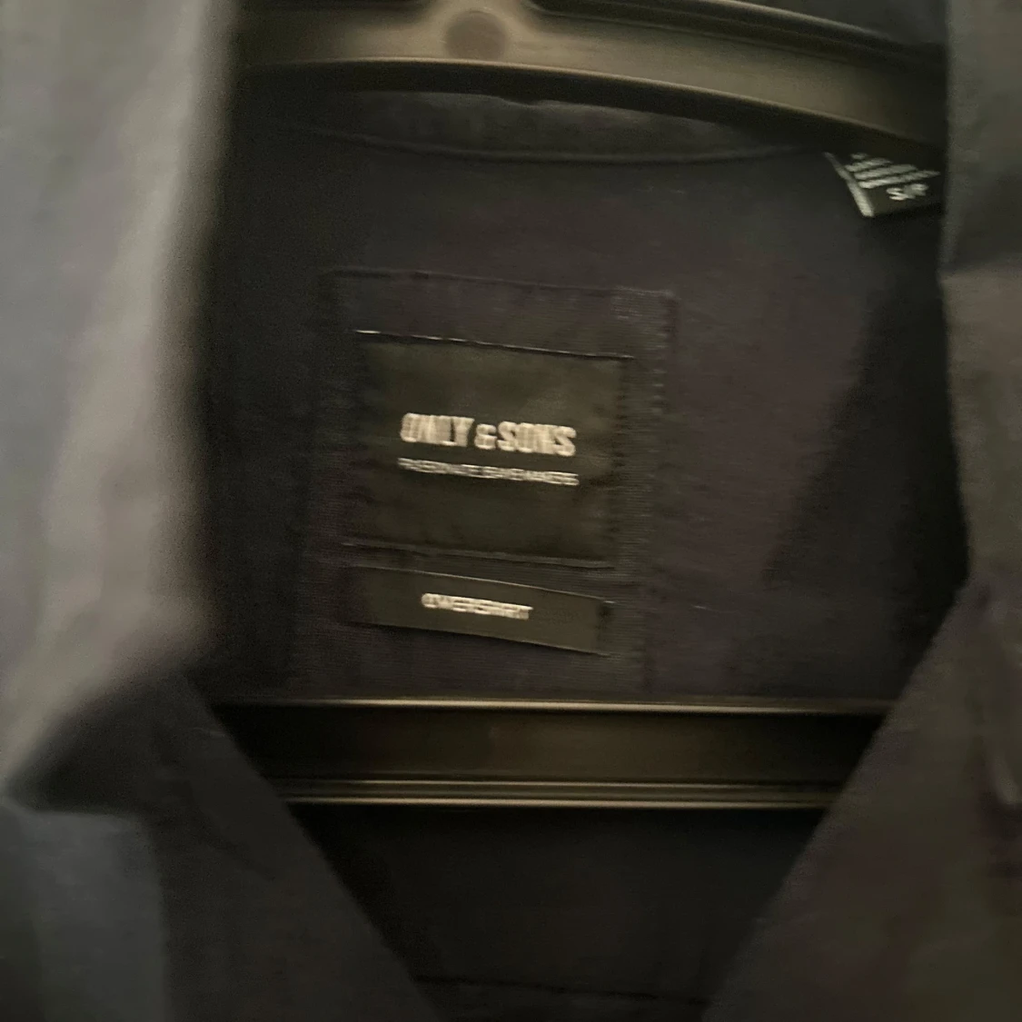 Mörkblå skjorta från Only & Sons - 2