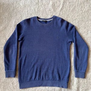 Ralph lauren tröja  - Ralph lauren tröja i storlek L sitter som M. Nypris 2000. Nästan nyskick 