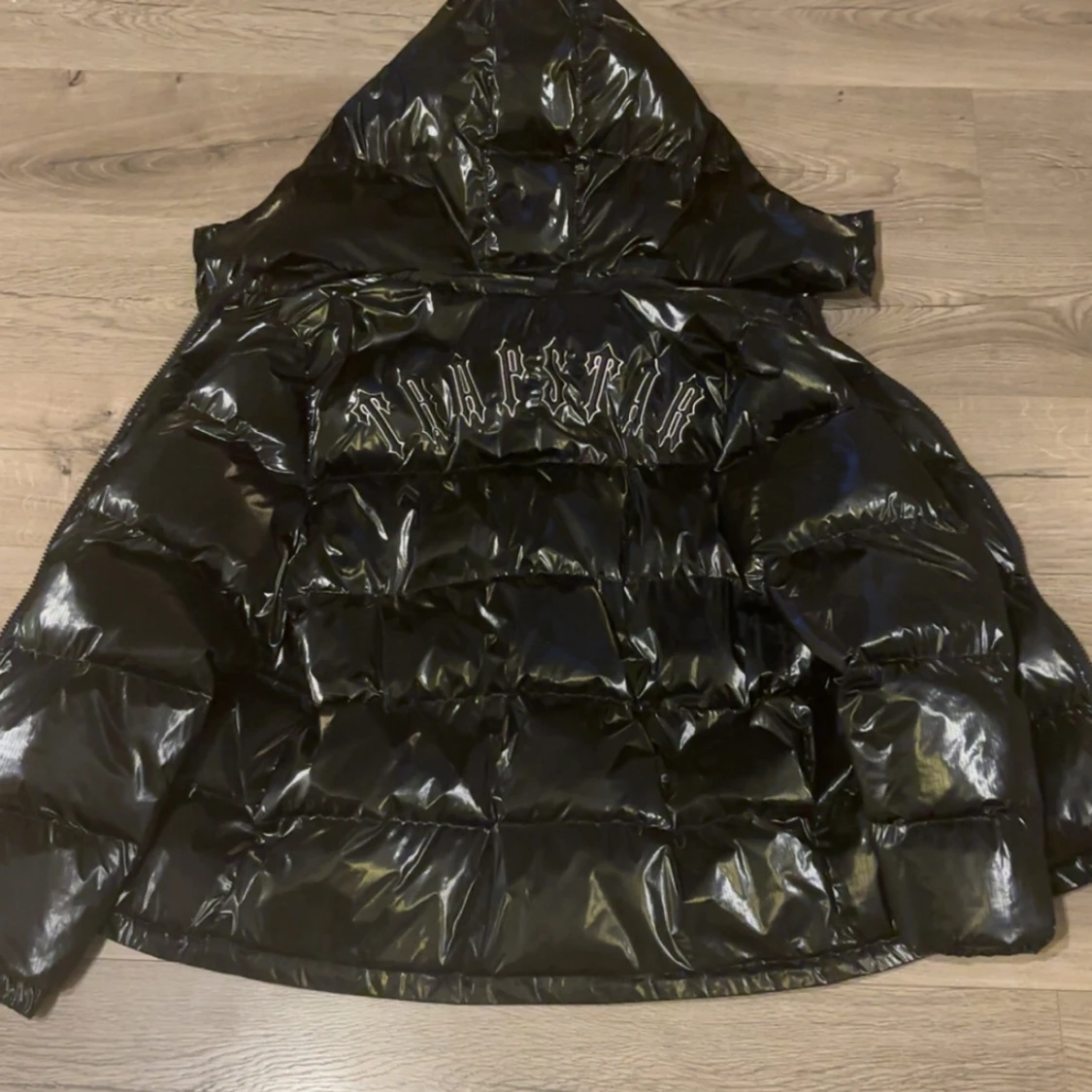 Svart pufferjacka från Trapstar - 1