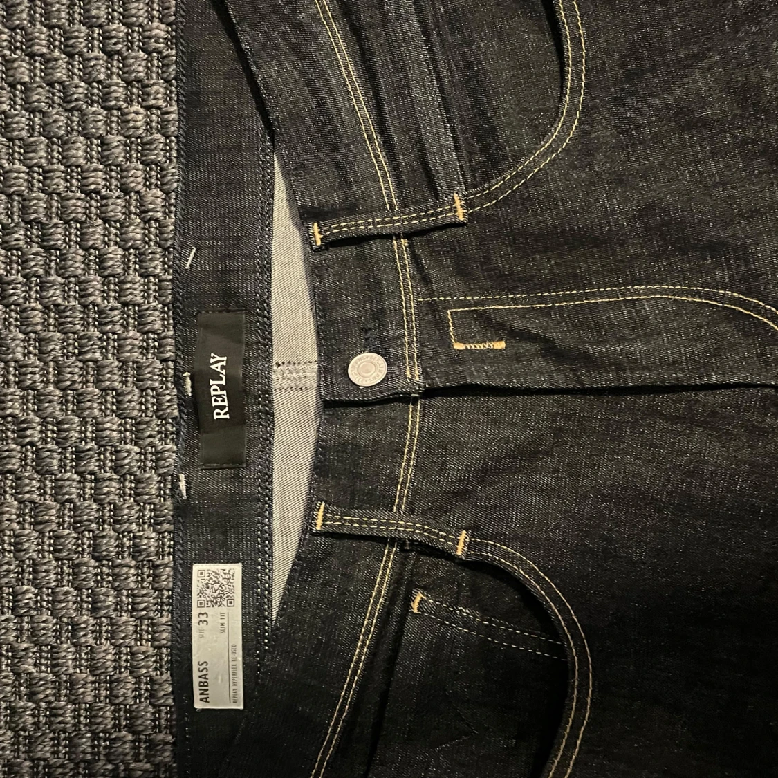 Replay Anbass Hyperflex jeans i svart denim - 2