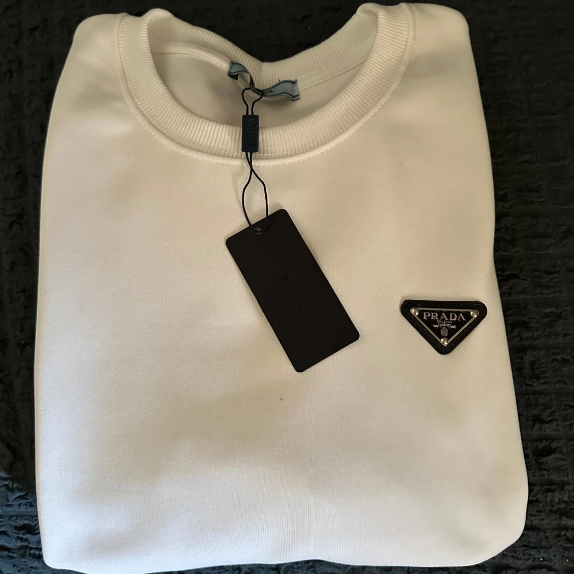 Vit sweatshirt från Prada