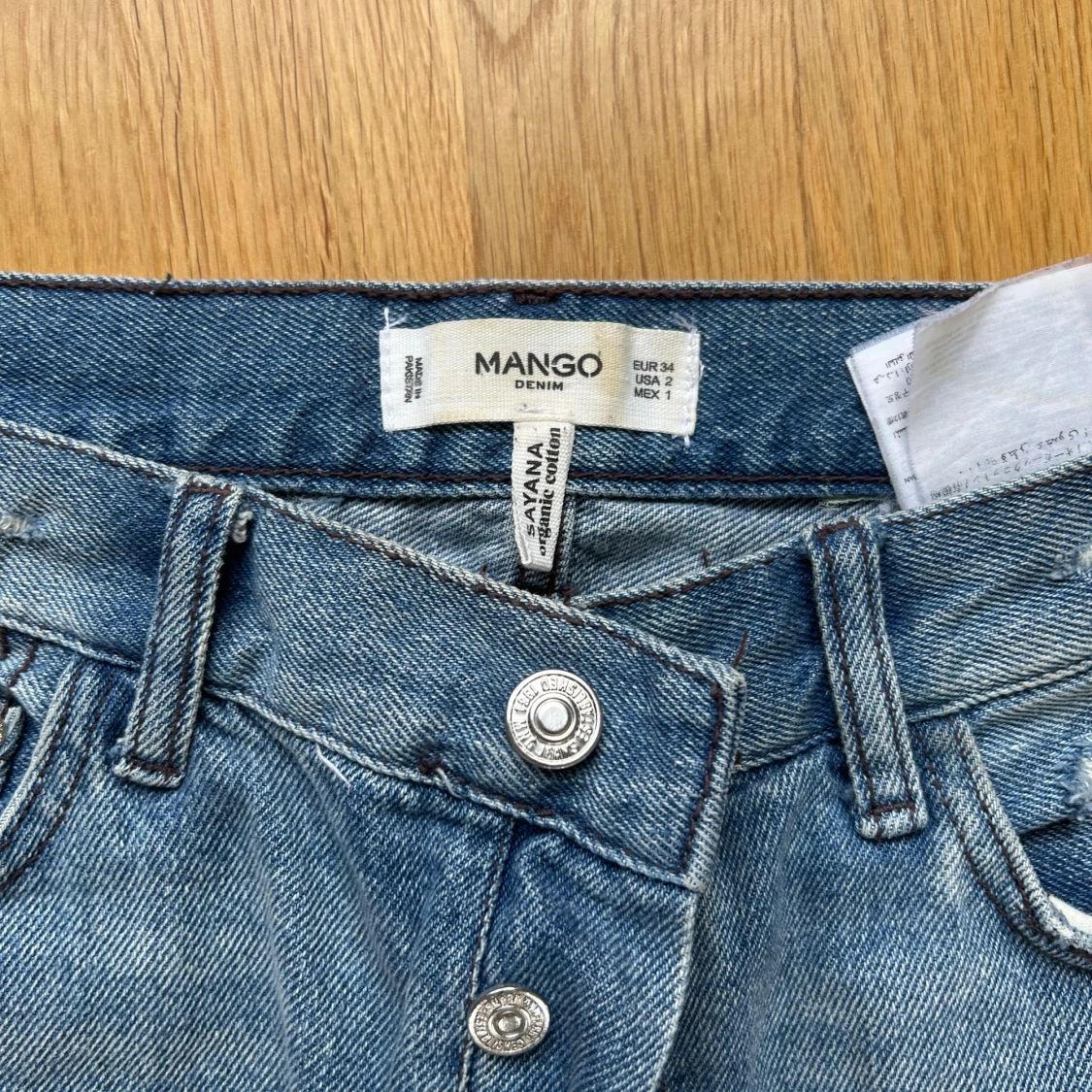 Blå boyfriend/raka jeans från Mango - 4