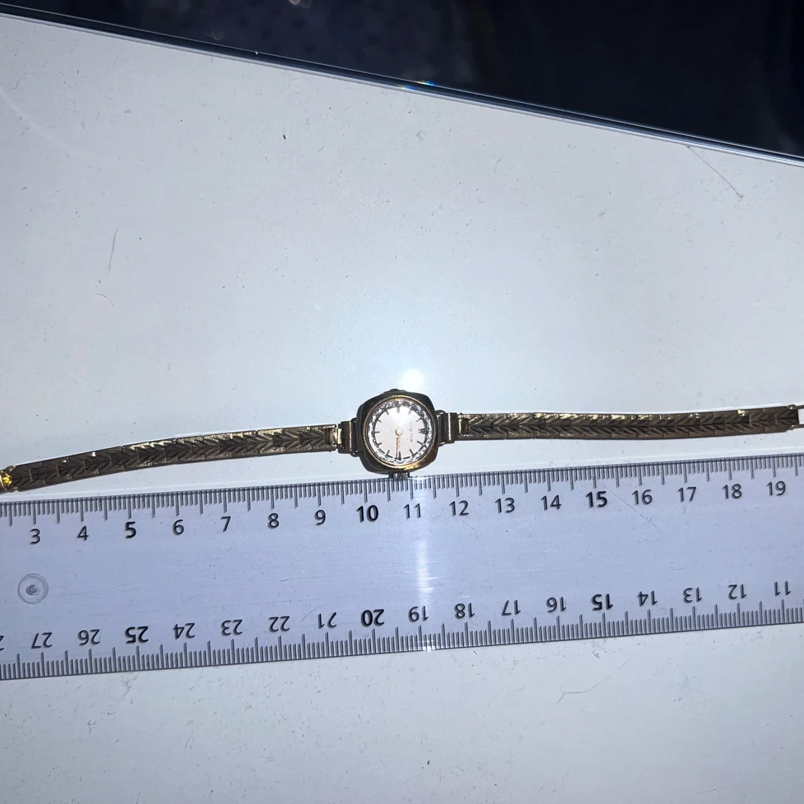 Guldfärgad vintageklocka  - 4