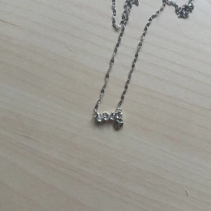Love halsband  - Säljer då den inte kommer till användning, rostfritt stål. 